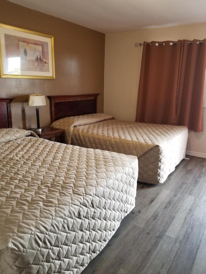 Richard Lake Motel Coniston エクステリア 写真