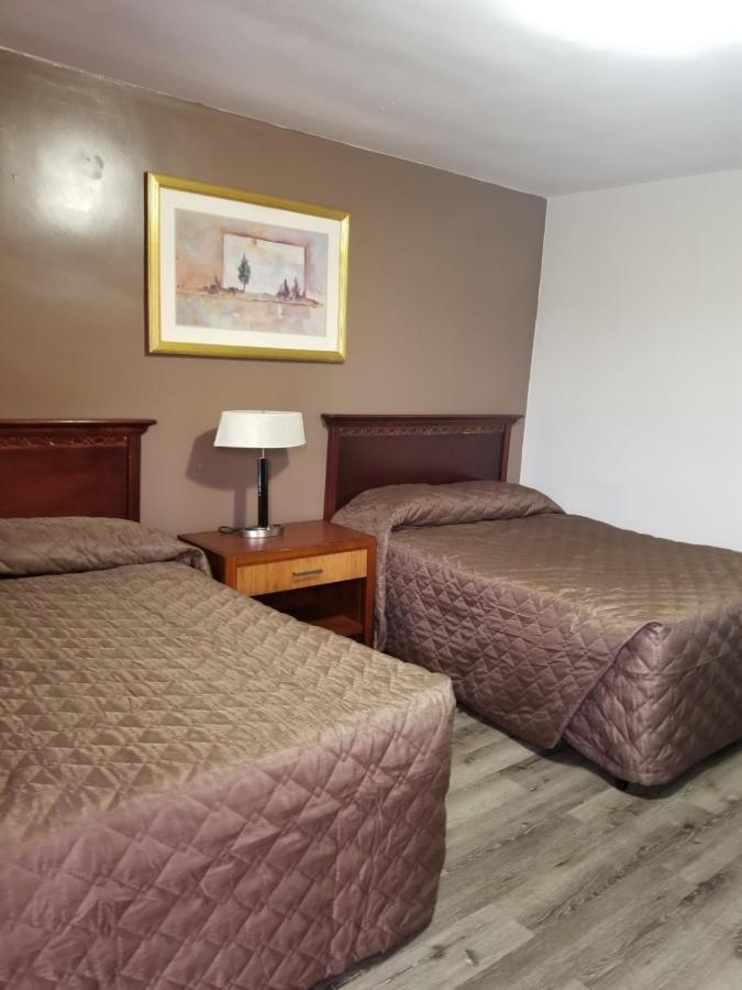 Richard Lake Motel Coniston エクステリア 写真